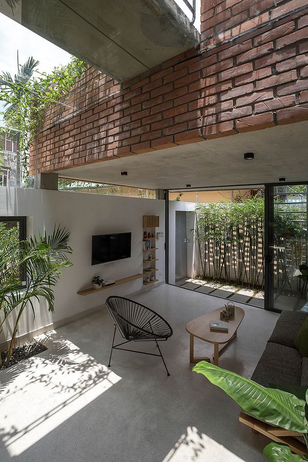 Gió và ánh sáng tự nhiên len lỏi, xuyên suốt khắp các không gian trong nhà Nhà đẹp