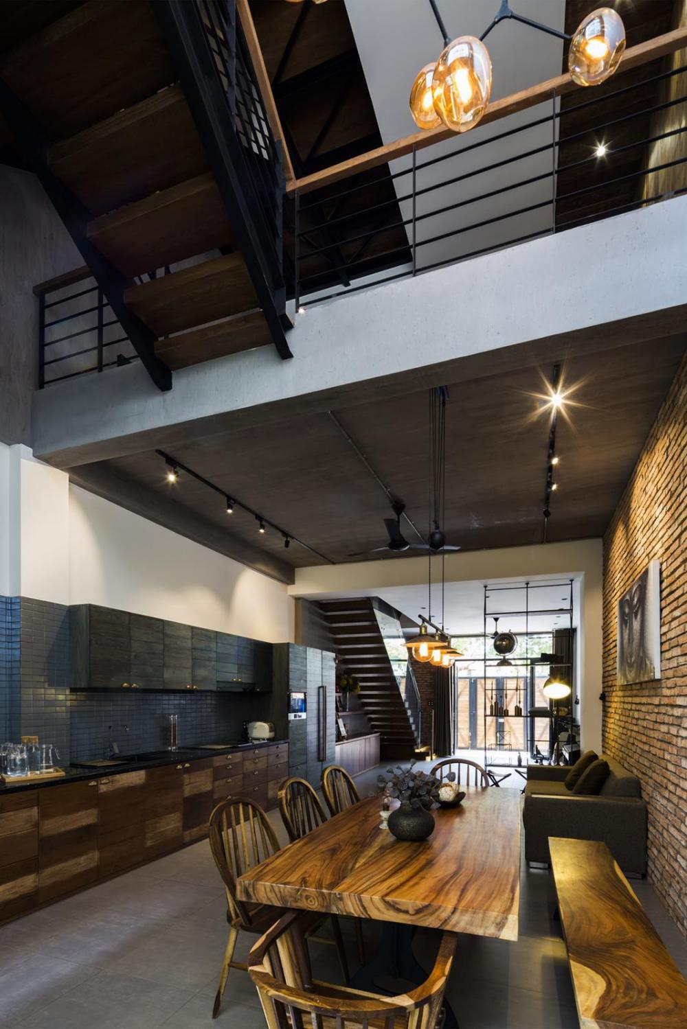 Không gian tầng 1