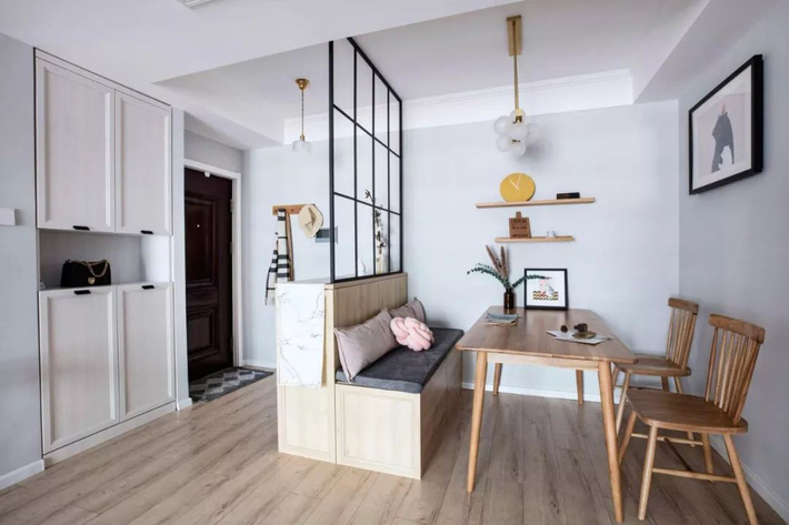 Góc nhỏ tiện nghi dù diện tích hạn chế. góc ăn uống