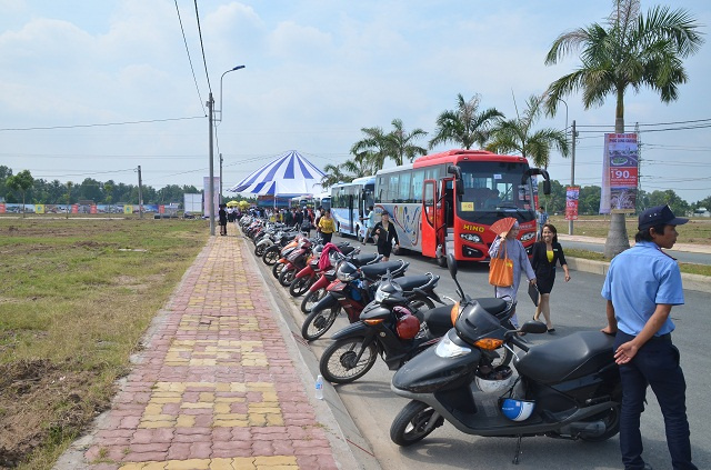 Đất nền giá rẻ Quốc lộ 1A 360 triệu gần chợ Bình Chánh