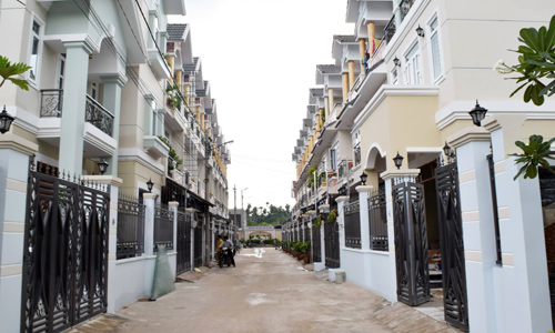 nhà phố xây sẵn 