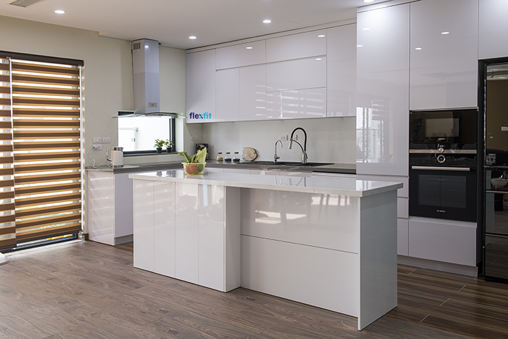 Lựa chọn Acrylic màu trắng tinh tế cho căn bếp gia đình nội thất phòng bếp