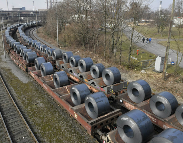 Mỹ trì hoãn đánh thuế nhập khẩu thép và nhôm đến 1/6