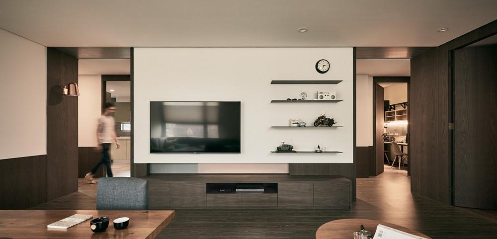 Căn hộ ấm áp sử dụng nhiều nội thất gỗ của cặp vợ chồng trẻ