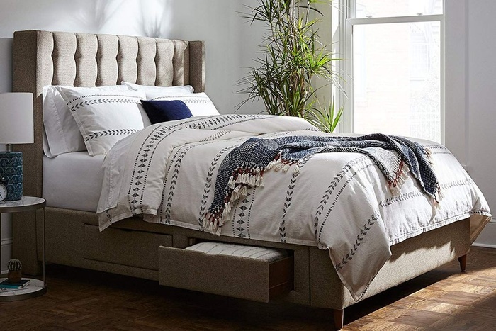 Hiện nay có rất nhiều gia đình chọn sử dụng mẫu giường đa năng mẫu giường đẹp