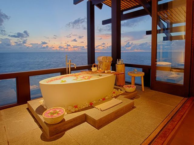 Ảnh chụp phòng tắm sang chảnh của khách sạn không gian sống đẳng cấp