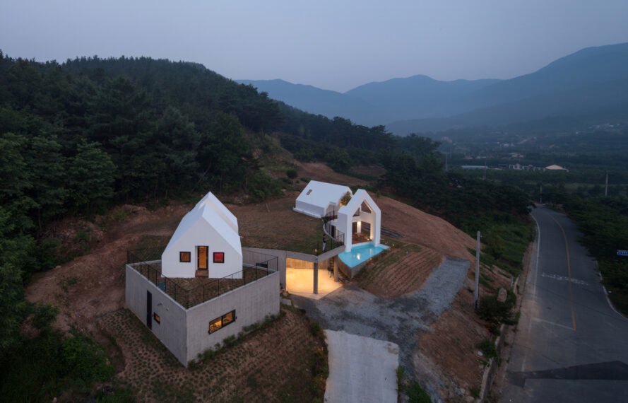 Vẻ đẹp hiện đại của ngôi nhà ẩn mình dưới lớp áo thiên nhiên