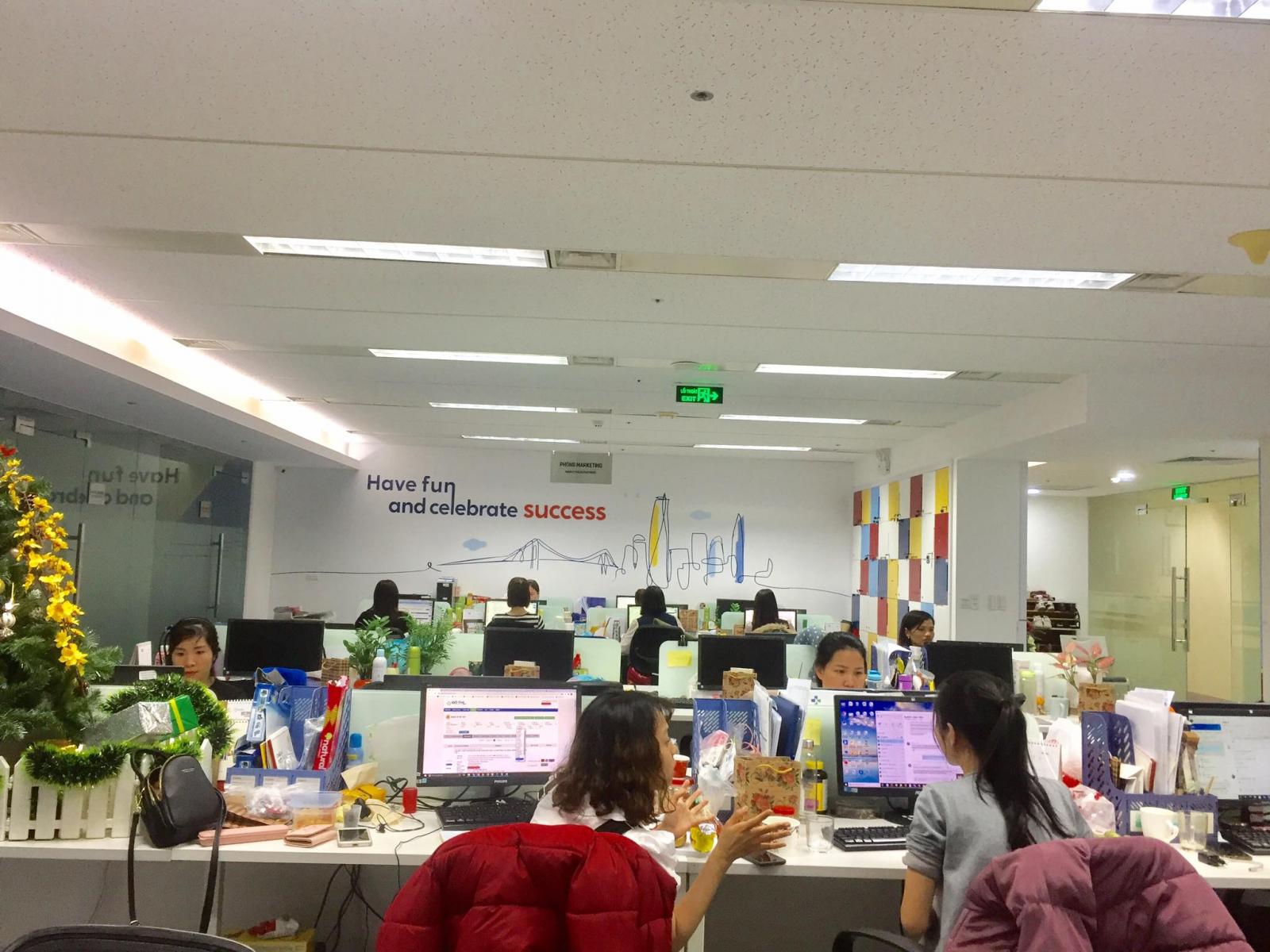 hình ảnh văn phòng