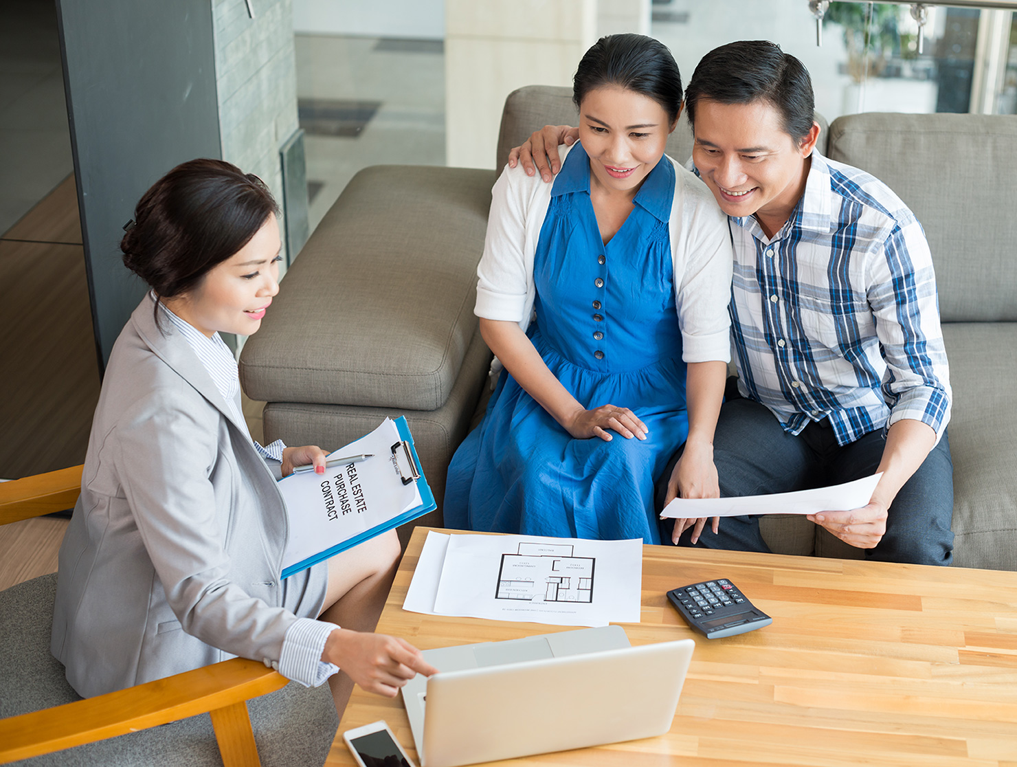 Môi giới bất động sản
