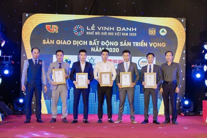hình ảnh hội môi giới