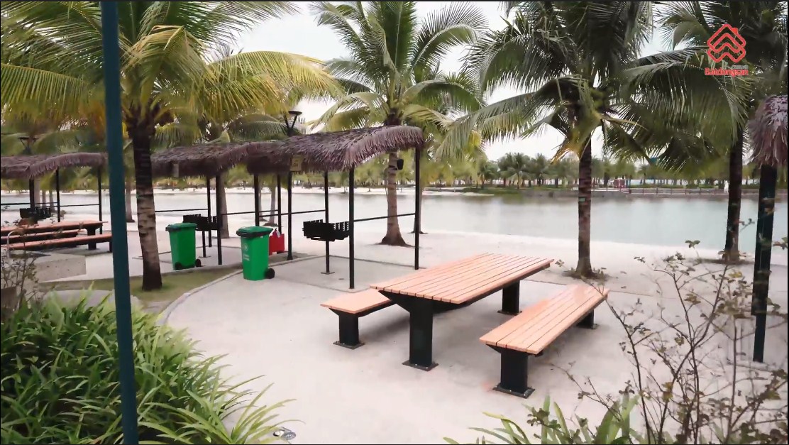 Khu nướng BBQ bên bãi biển nhân tạo Vinhomes Grand Park