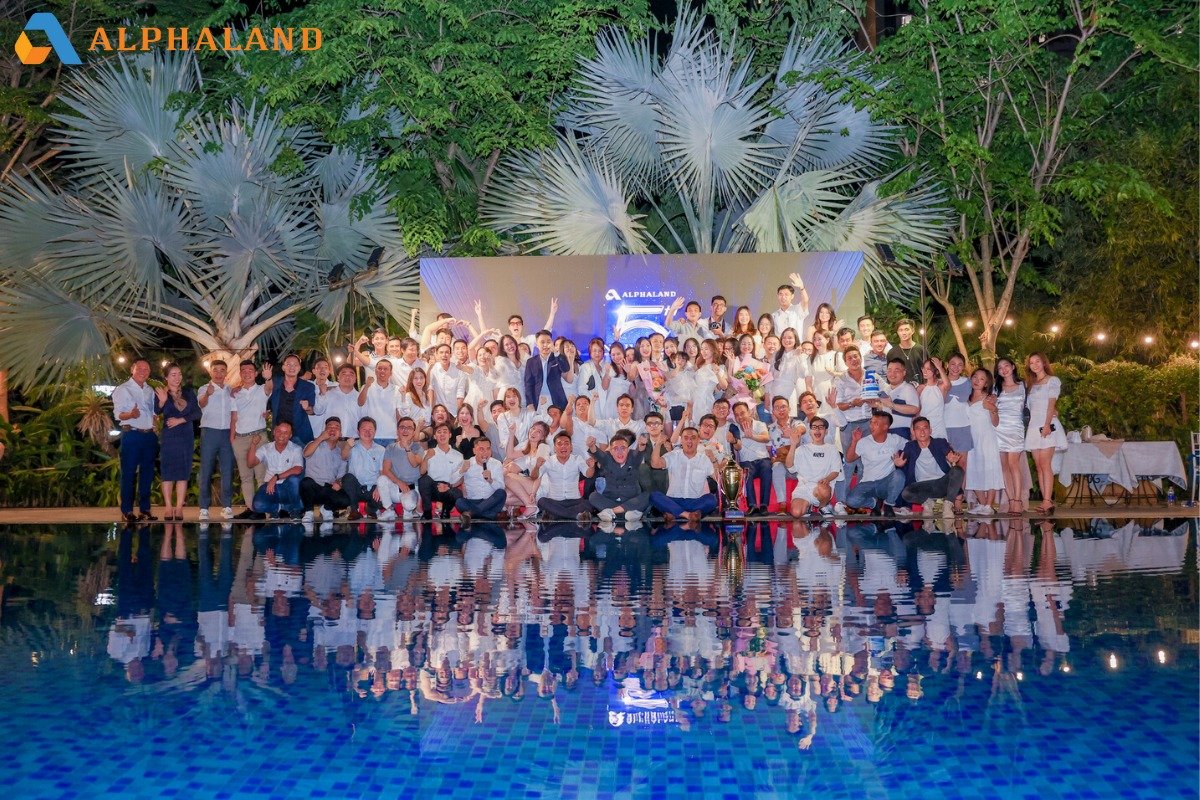 Câu lạc bộ Alpha Capital