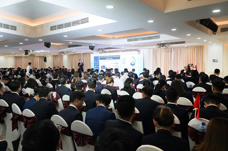  CVTV tự tin trình bày thông tin thị trường bất động sản nghỉ dưỡng Quy Nhơn