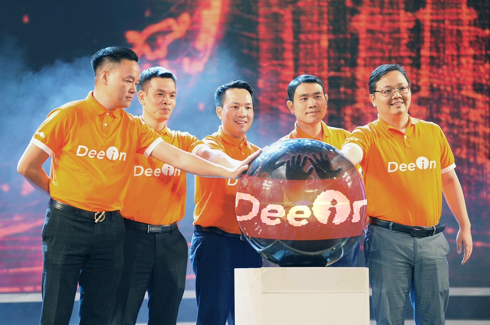 Nghi thức Kick off ra mắt nền tảng mua chung Deein.com Nghi thức Kick off ra mắt nền tảng mua chung Deein.com