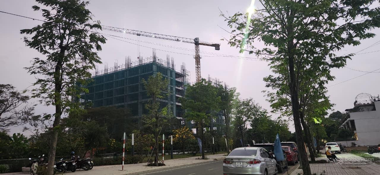 Hình ảnh ban công và tầm nhìn từ căn hộ