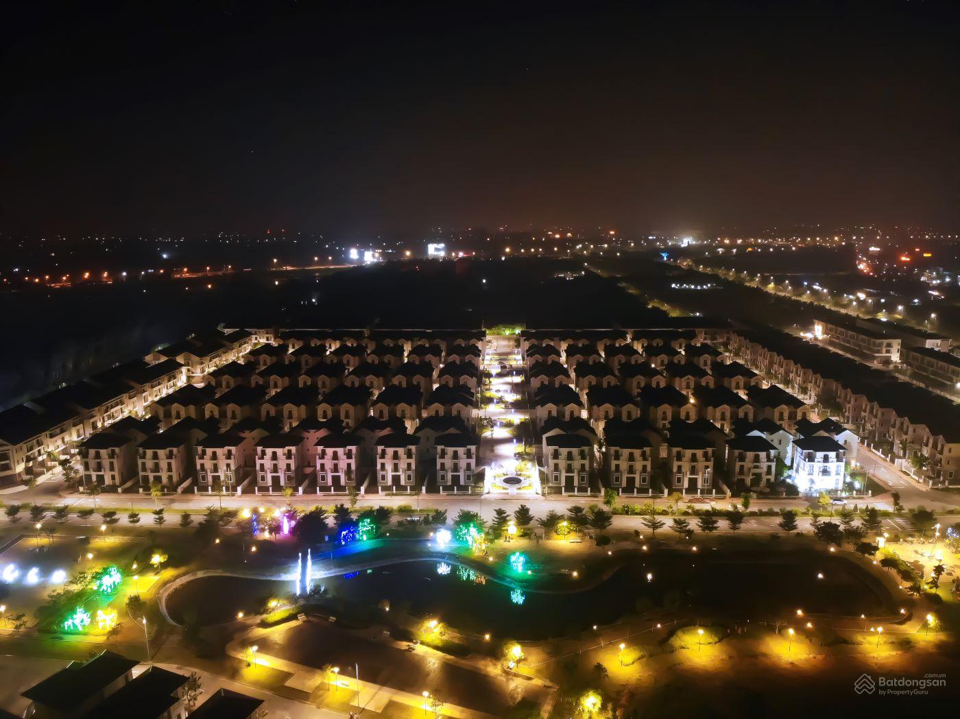 Cảnh quan hồ sinh thái dự án Centa City