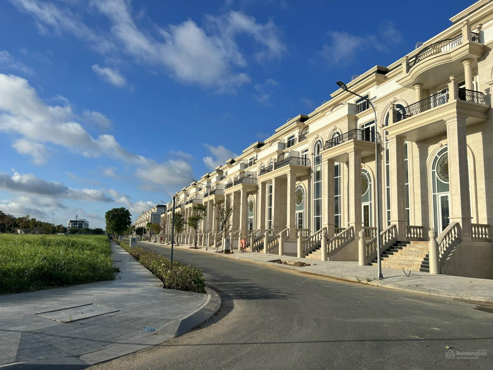 Ảnh cảnh quan ven hồ Đại Nhật