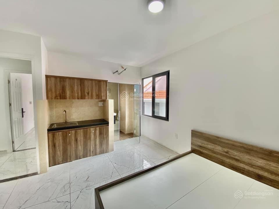 Không gian Cho thuê phòng full ngay Khu CNC - 25m2 thang máy - camera an ninh tuyệt đối - khu nhà biệt thự