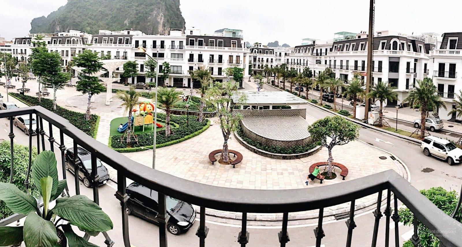 Cảnh đêm tại Vinhomes Hạ Long