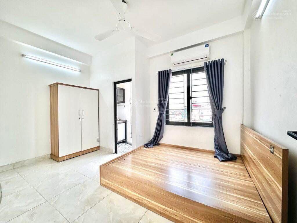 Không gian Phòng dạng CCMN 8 tầng tại số 2/29 ngõ 83 Xã Đàn, thang máy, đủ đồ: 3,5 triệu đồng