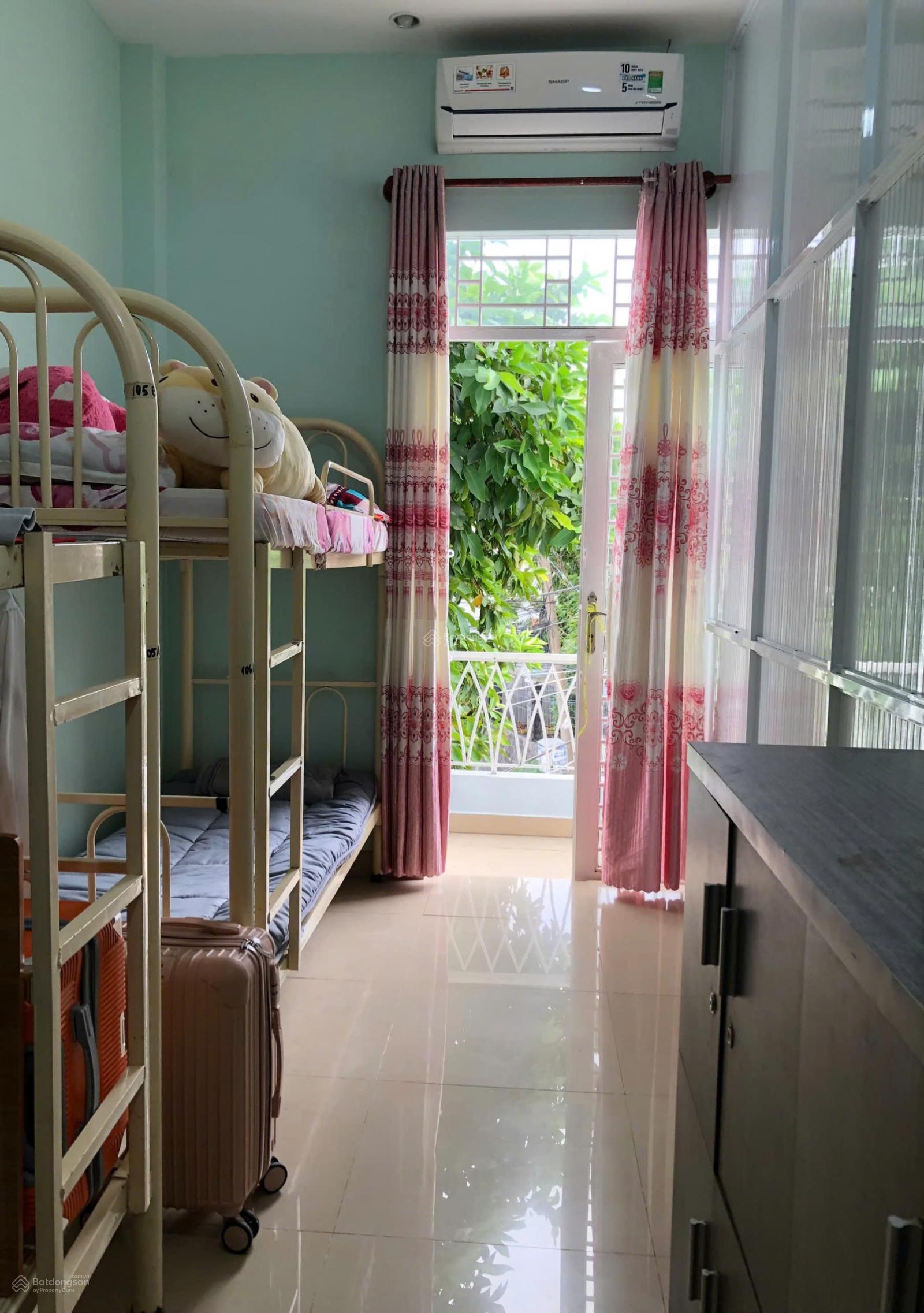 Không gian Phòng trọ ở ghép ký túc xá tư nhân tiện nghi, có máy lạnh, sạch đẹp tại Quận 7