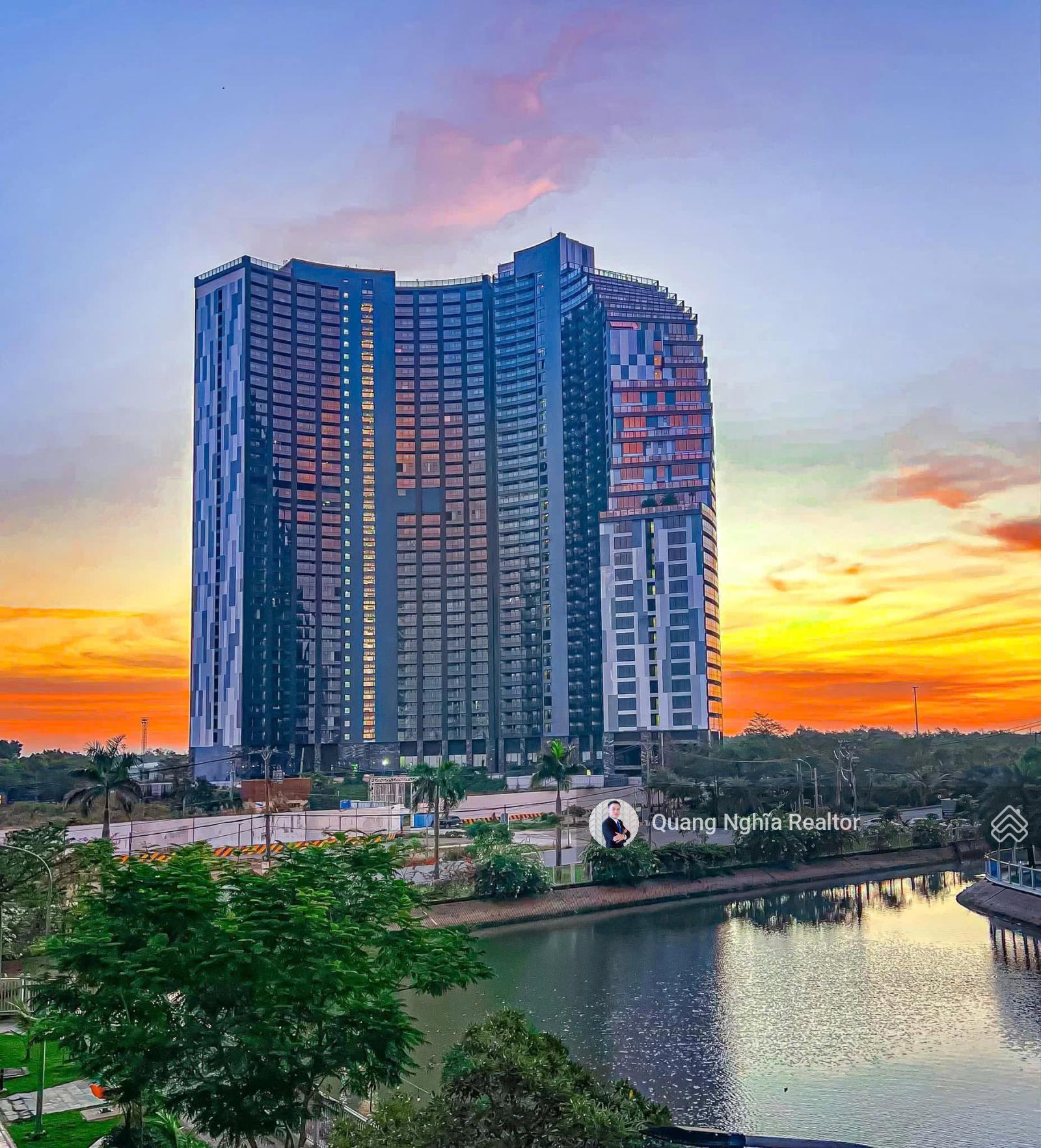 Không gian Giỏ hàng cho thuê Noble Crystal Riverside - view đẹp thoáng - ban công rộng, giá tốt LH 0797 766 ***