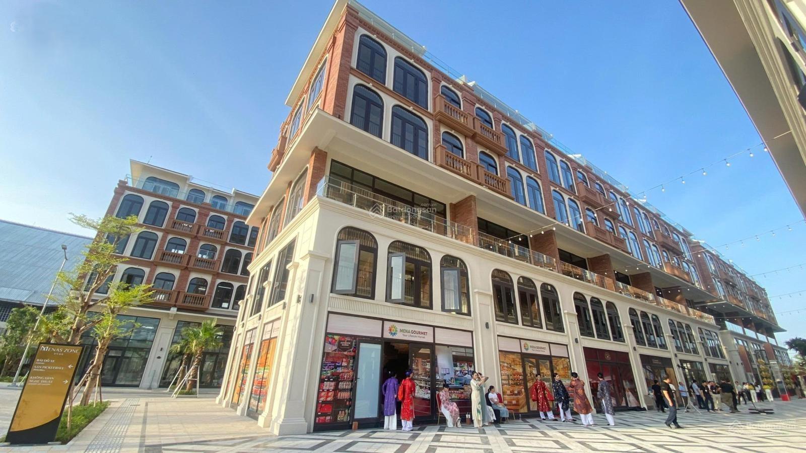 Một góc phố thương mại trong dự án