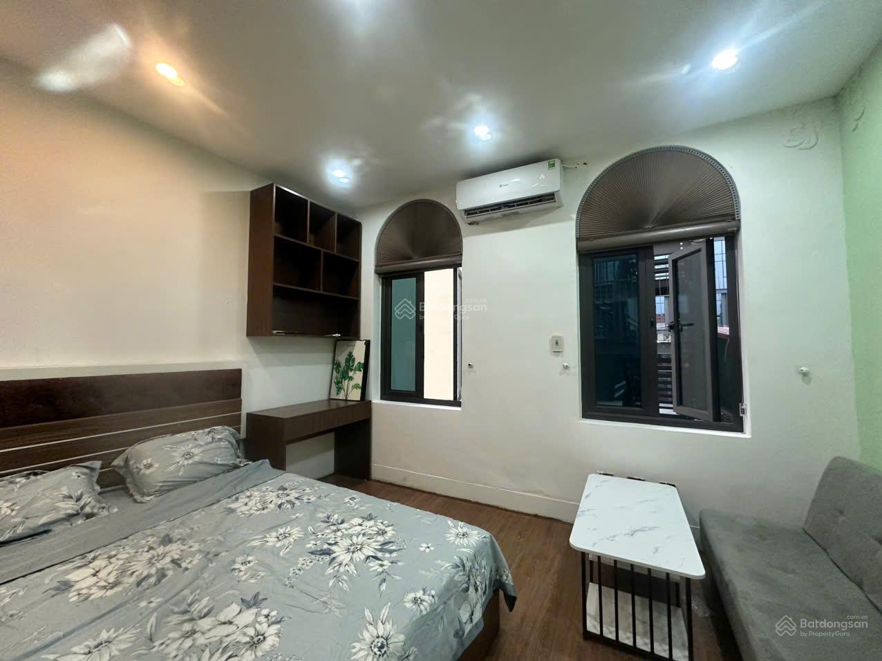 Không gian Cho thuê căn hộ studio tại 18 Phố Hàm Long chỉ hơn 5 tr
