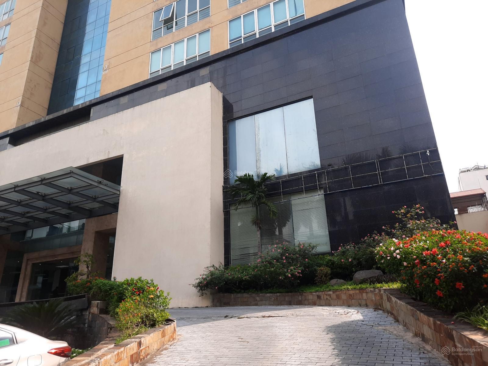 Hồ Tây nhìn từ văn phòng Mercury Building