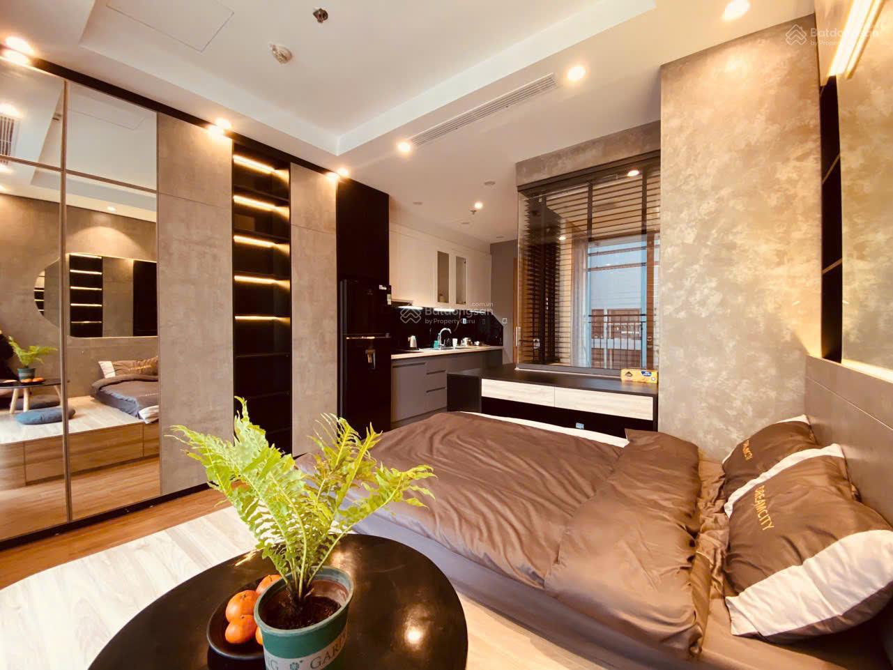 Không gian Vin Green Bay em sẵn quỹ căn 1PN, 2PN & 3PN full đồ, vào luôn, giá 8 triệu/tháng. Gọi em 0918 269 ***