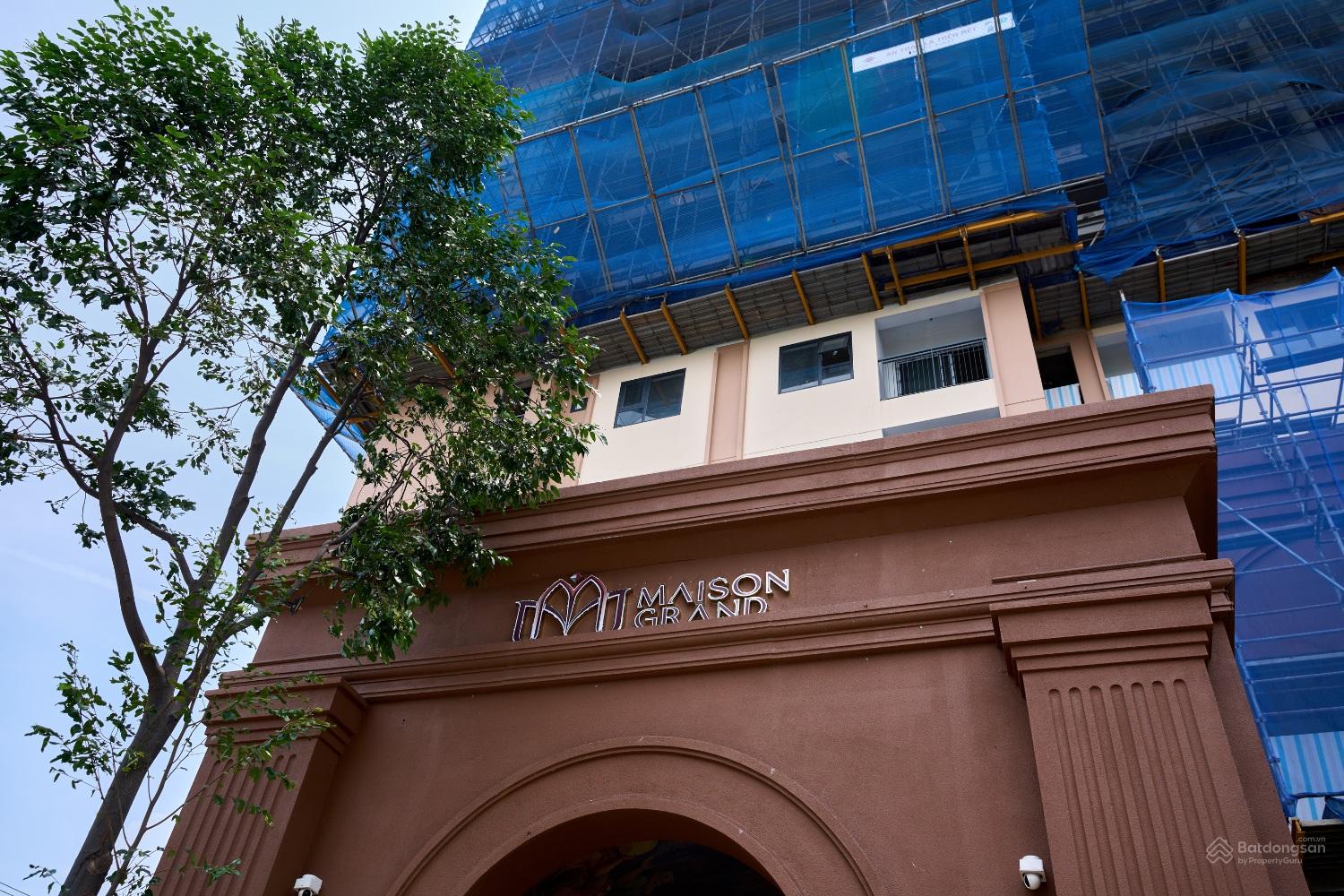 Hình ảnh tiến độ chi tiết mặt ngoài