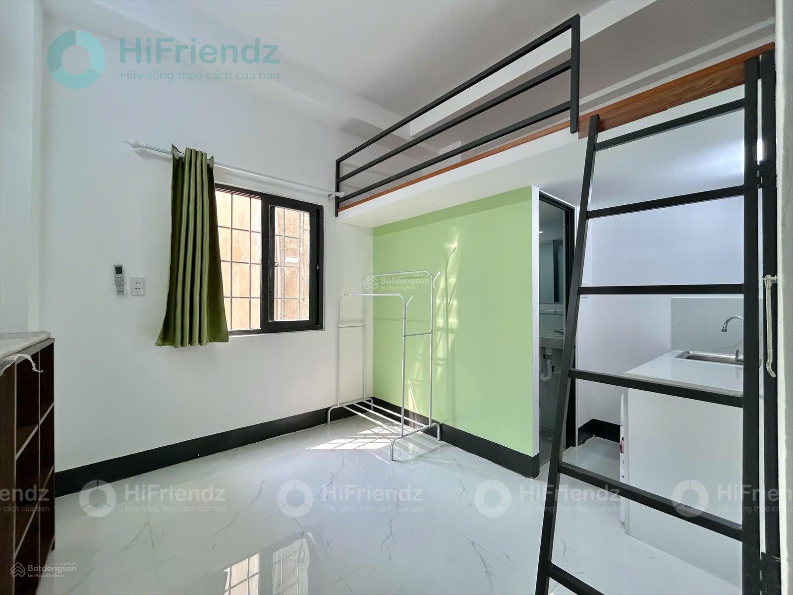 Không gian Khai trương phòng gác cửa sổ thoáng - nhà mới - gần chợ Phạm Văn Hai - bờ kè Hoàng Sa Trường Sa