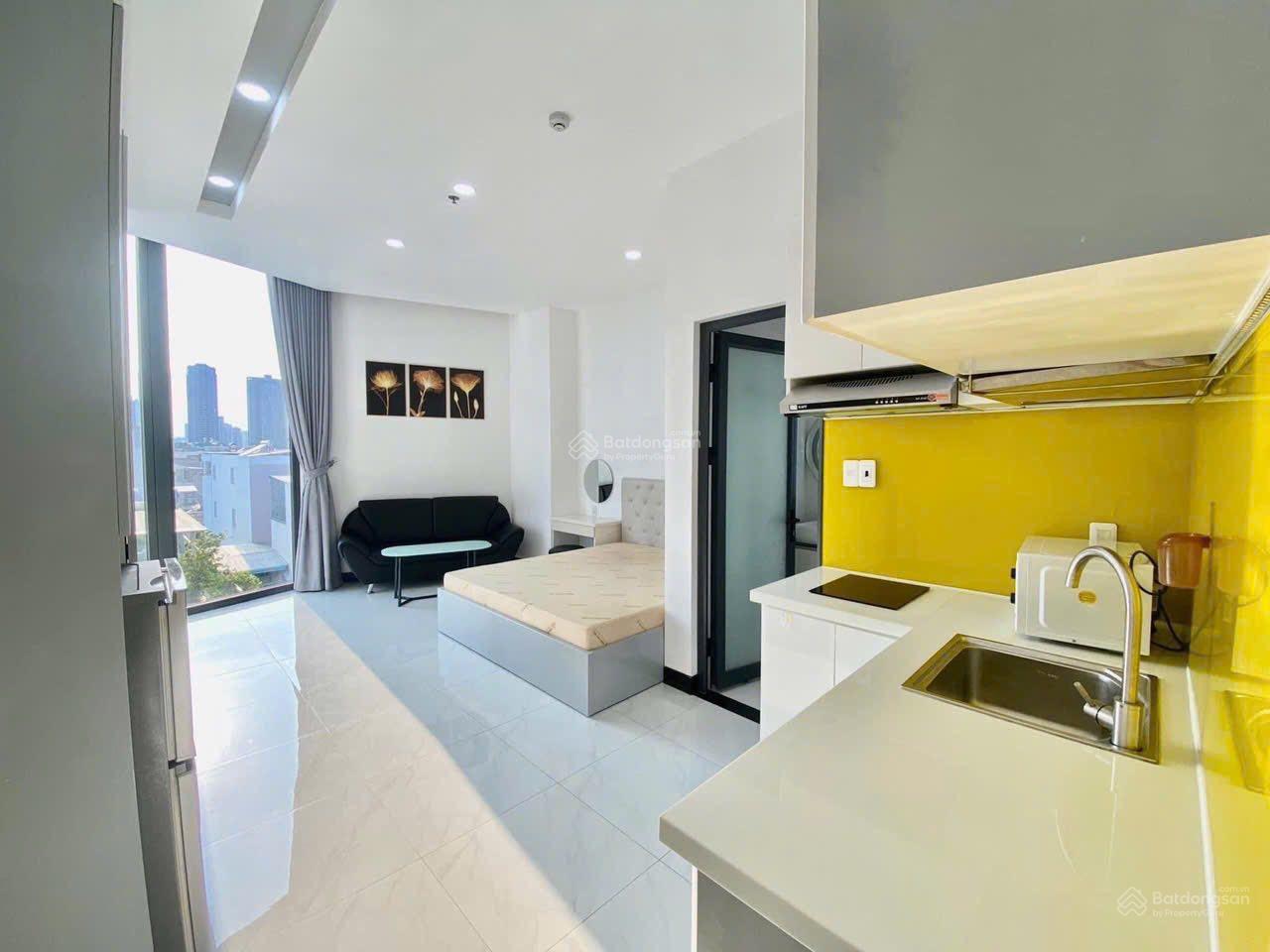 Không gian Studio ban công + máy giặt riêng tại Lê Văn Sỹ, 6,9 triệu, 35m², view thành phố. LH 0983 451 ***