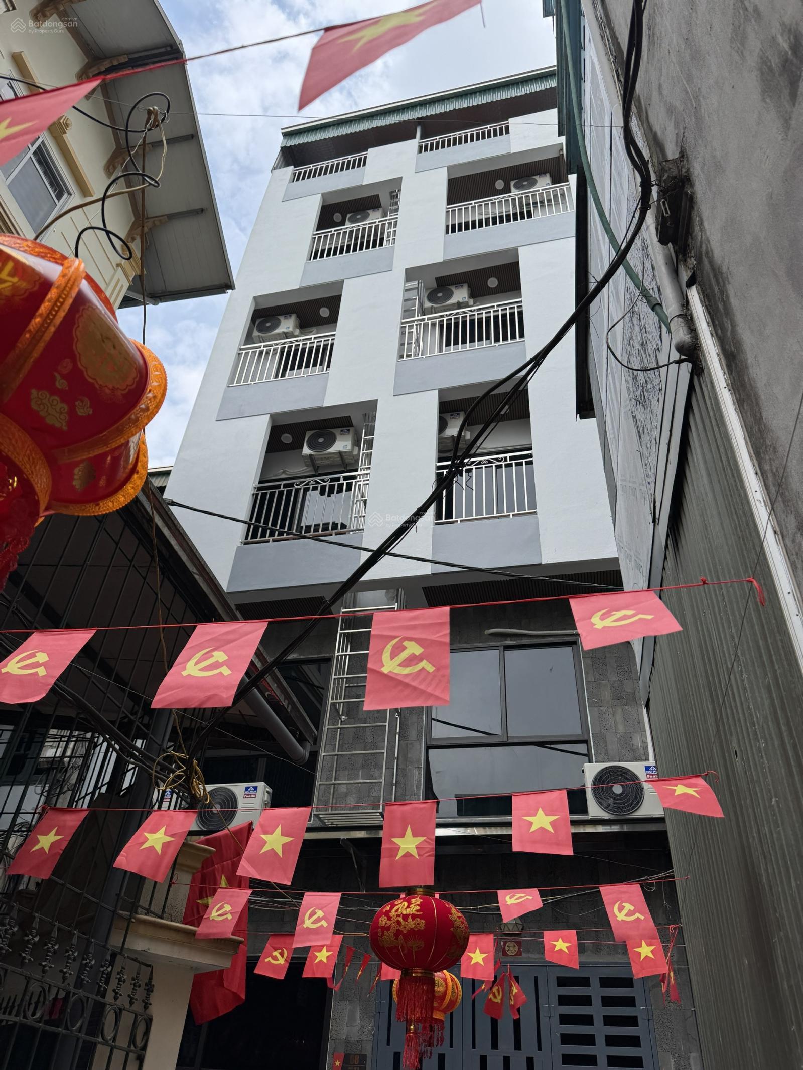 Không gian CCMN khai trương cạnh hồ Linh Đàm