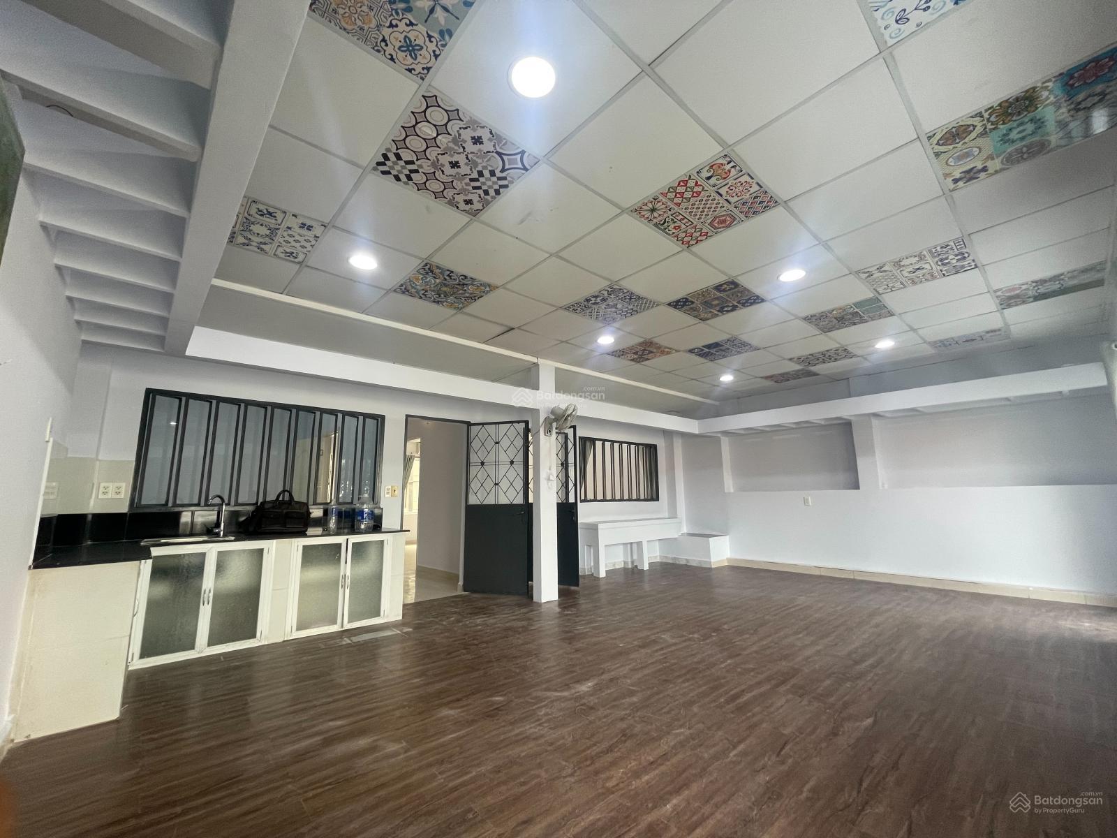 Không gian Căn hộ 100m2 giá thuê 27tr/tháng. Cách chợ Bến Thành nhà mới cách Ga Metro - chợ Bến Thành 5 phút