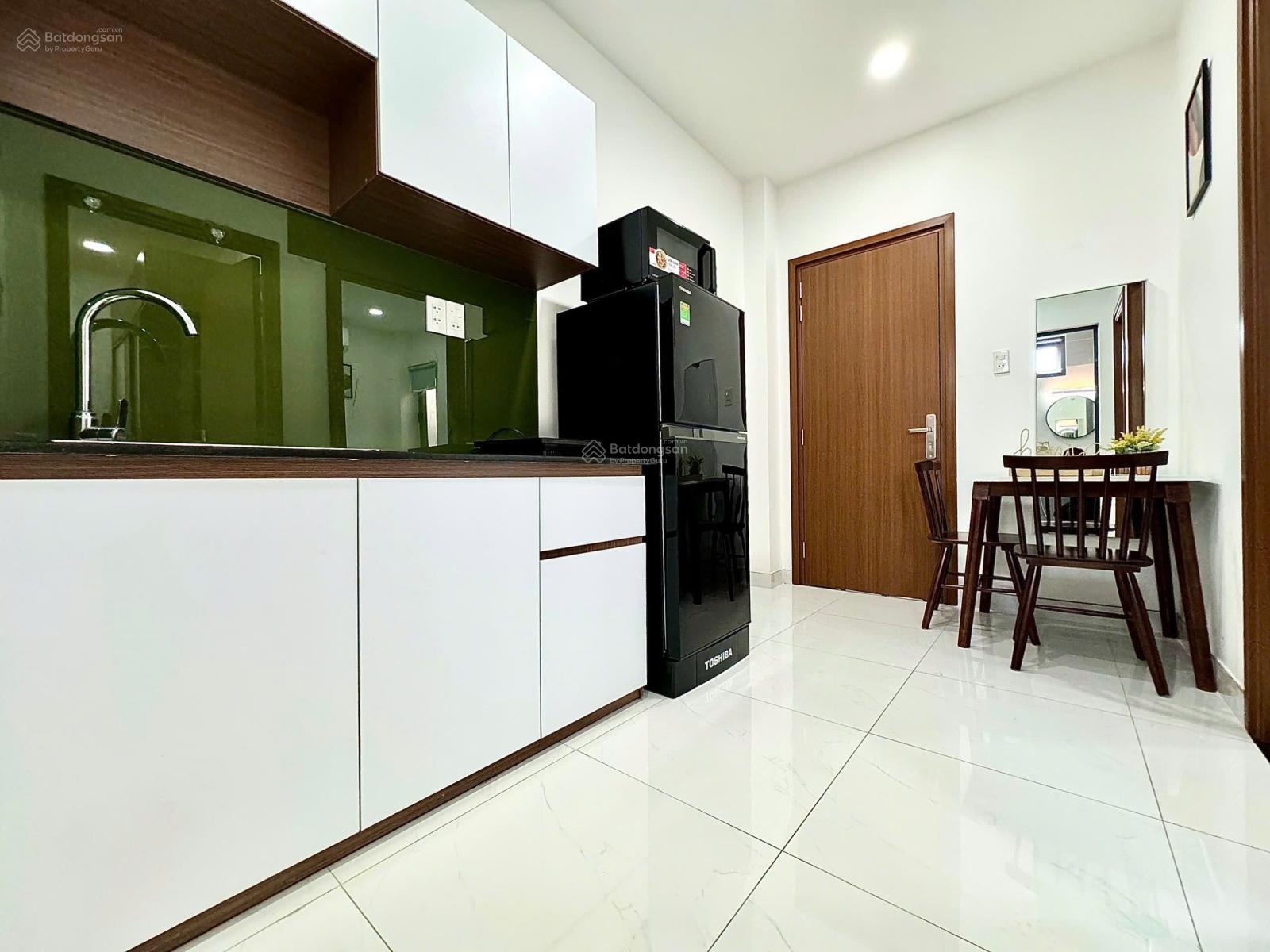 Không gian Căn hộ cao cấp 2PN khu Phan Xích Long giá chỉ 10,9tr