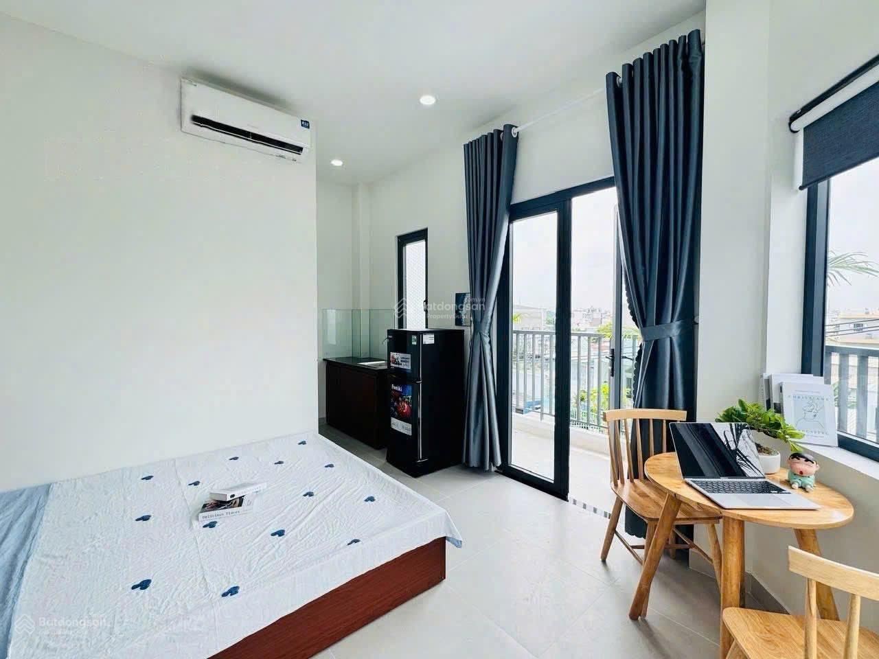 Không gian Cho thuê căn hộ ban công lớn full nội thất ngay cây xăng ngay Lã Xuân Oai - Lê Văn Việt