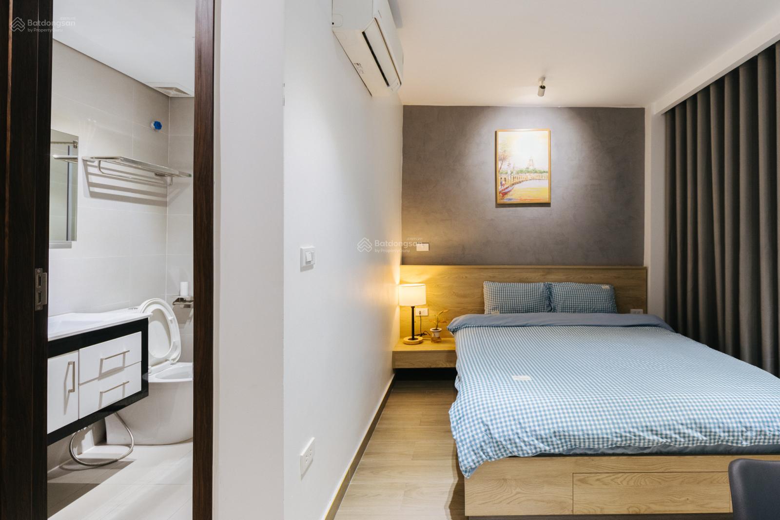Không gian Studio ấm cúng, đầy đủ nội thất, có ban công Gần Chợ, gần Hồ Tây.