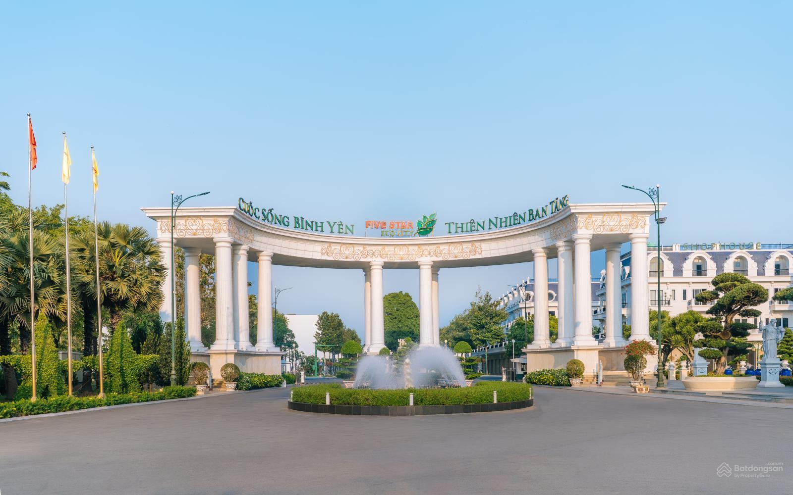 The Royal - Five Star Eco City