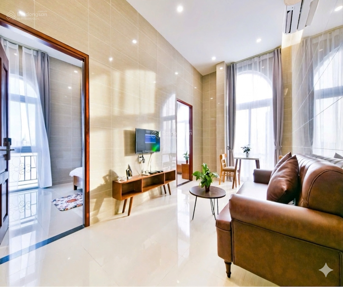 Không gian Cho thuê căn hộ 1PN - 2PN ngay Phan Xích Long, trang bị full nội thất - thang máy, hầm xe rộng