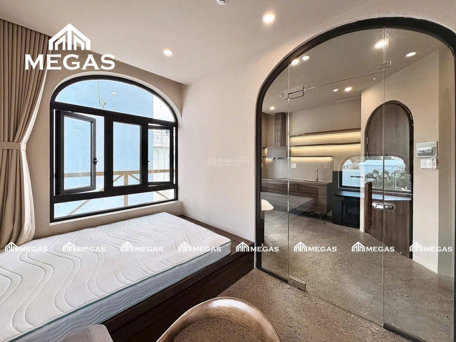 Không gian Căn hộ tách bếp full nội thất vibe hiện đại Bến Vân Đồn Quận 4 gần cầu Ông Lãnh, cầu Calmette