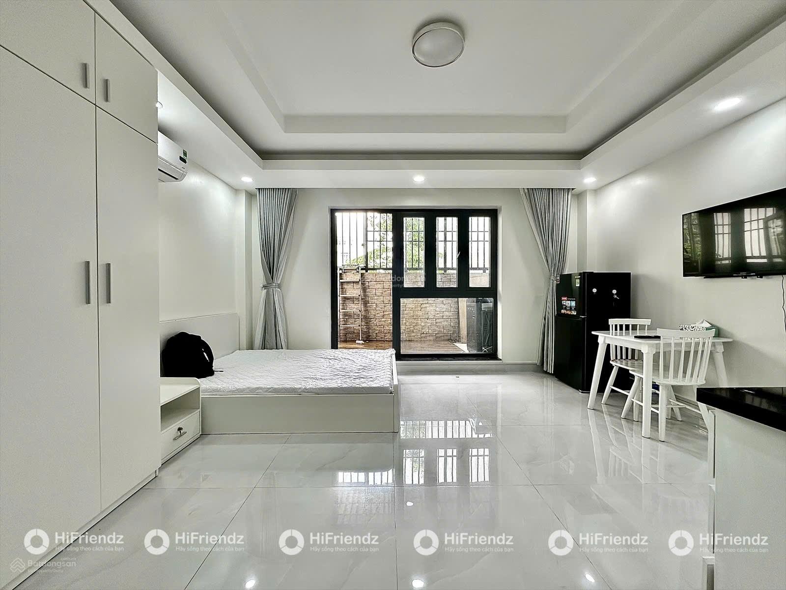 Không gian Cho thuê Studio full NT | Ban công máy giặt riêng gần Ba Son Thủ Thiêm