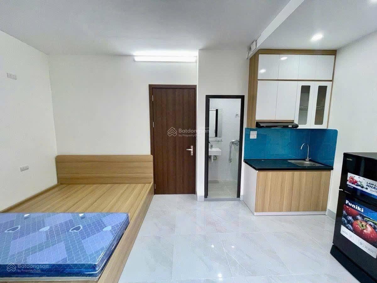 Không gian Cho thuê CCMN ban công, thang máy, tại 112 Ngọc Khánh, thông 612 Đê La Thành, giá 5tr5, vào ở ngay