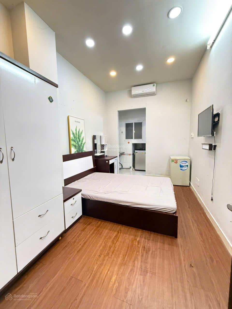 Không gian Phòng trọ Quận 10 full nội thất 4,5tr đường Nguyễn Ngọc Lộc - Gần ĐH UEH, Bách Khoa