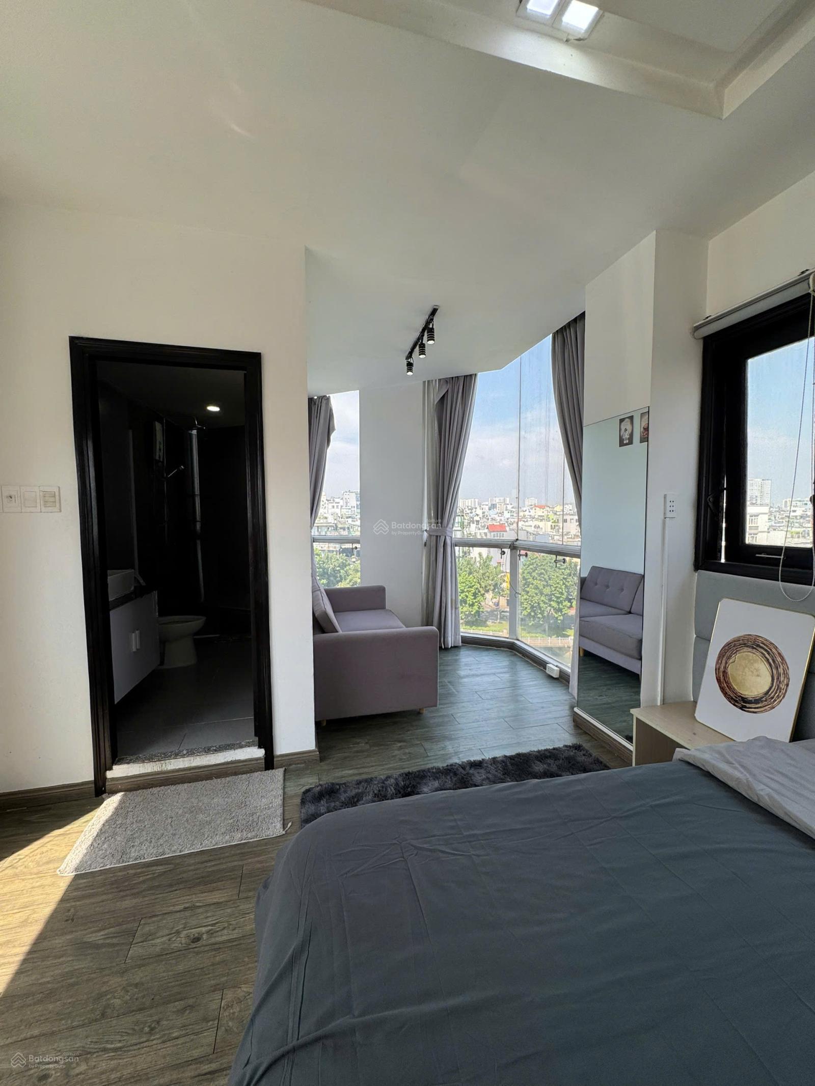 Không gian Cho thuê 1PN tách bếp Hoàng Sa, Quận 3, gần cầu Lê Văn Sỹ, view sông, thang máy, full nội thất