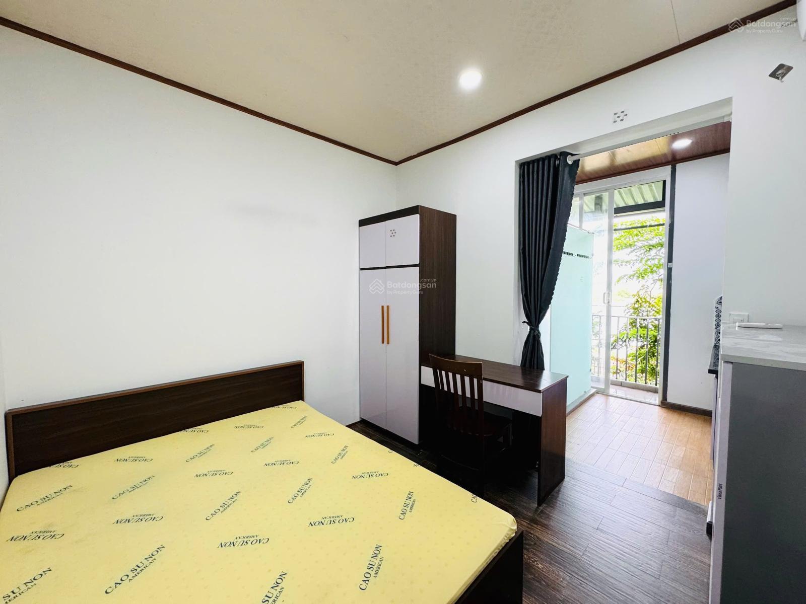 Không gian Cho thuê phòng full nội thất, bancony siêu thoáng và đẹp ngay trường Đại học Văn Lang