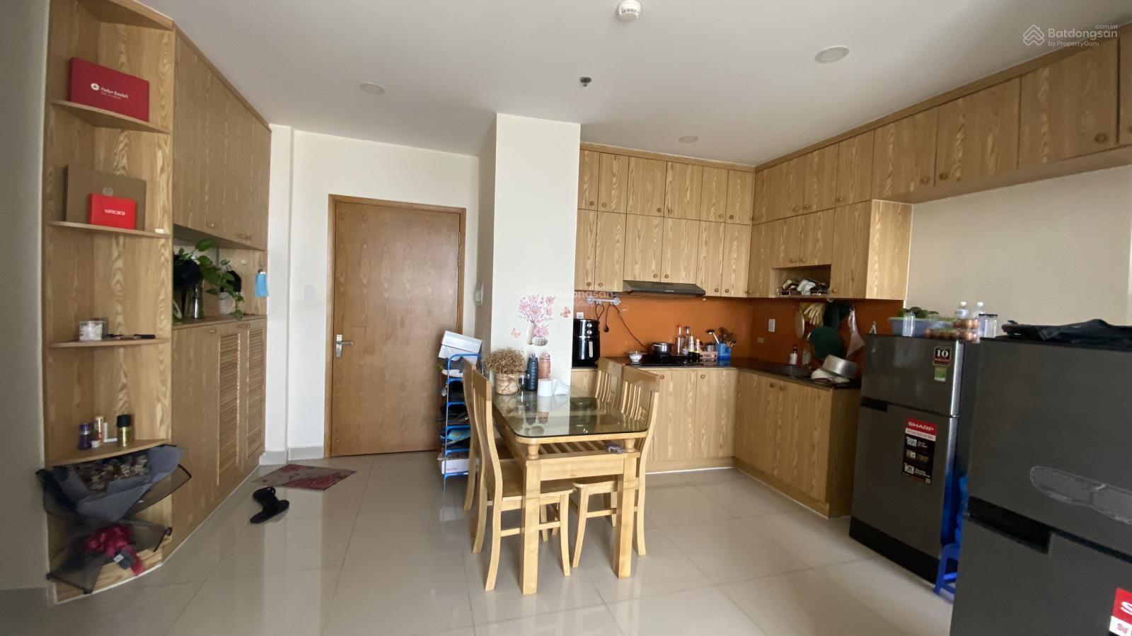 Không gian Cần cho thuê căn hộ 2 PN, CC Long Sơn, Q. 7, có nội thất, 8 tr/tháng. LH: 0903 390 *** (Hải)