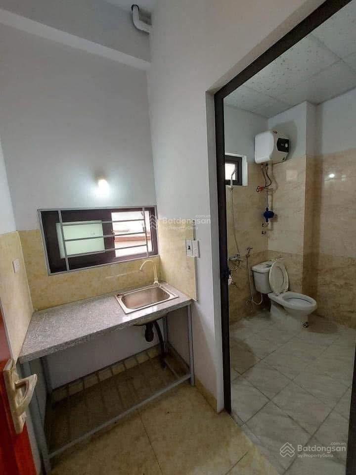 Không gian Phòng khép kín nóng lạnh, điều hoà ngõ 228 Nguyễn Trãi, giá 2,8tr