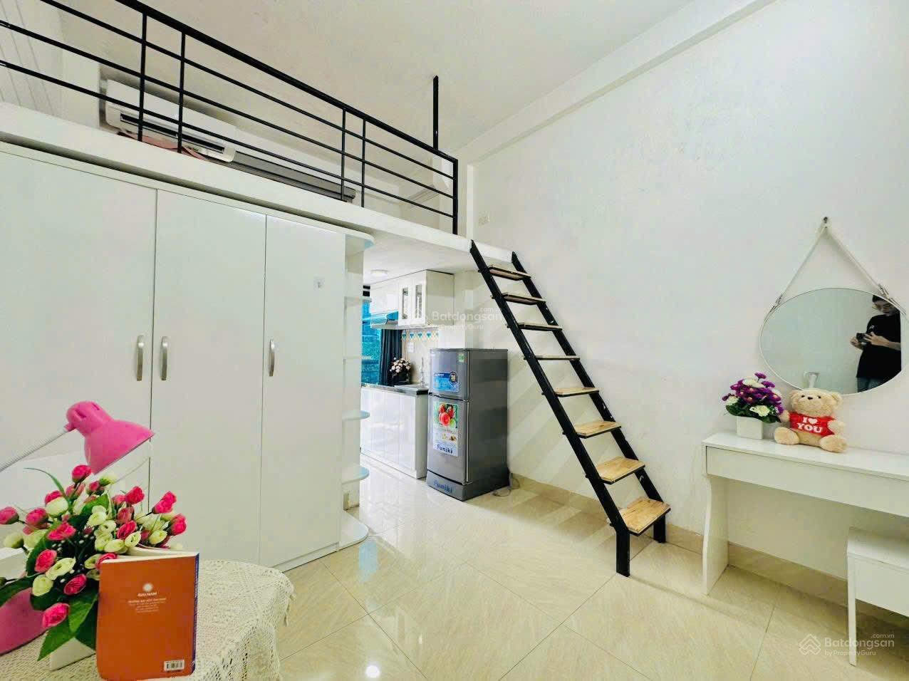 Không gian Chính chủ gửi cho thuê phòng full đồ ban công thoáng ngay Tố Hữu - Chợ Phùng Khoang- Lương Thế Vinh