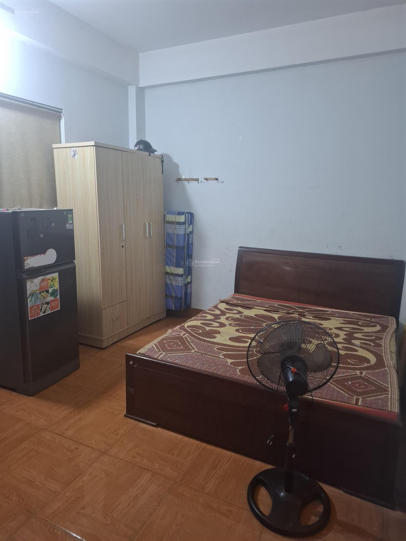 Không gian Cho thuê phòng ngay mặt phố Phú Diễn, cách ĐH TNMT 150m
